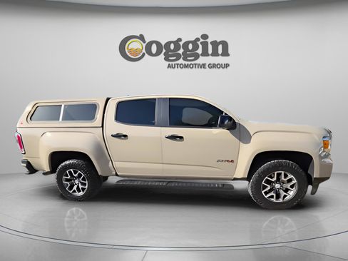 Used 2022 GMC Canyon AT4 w/ Trailering Package image 18