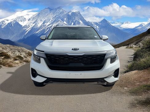 Used 2021 Kia Seltos EX image 8