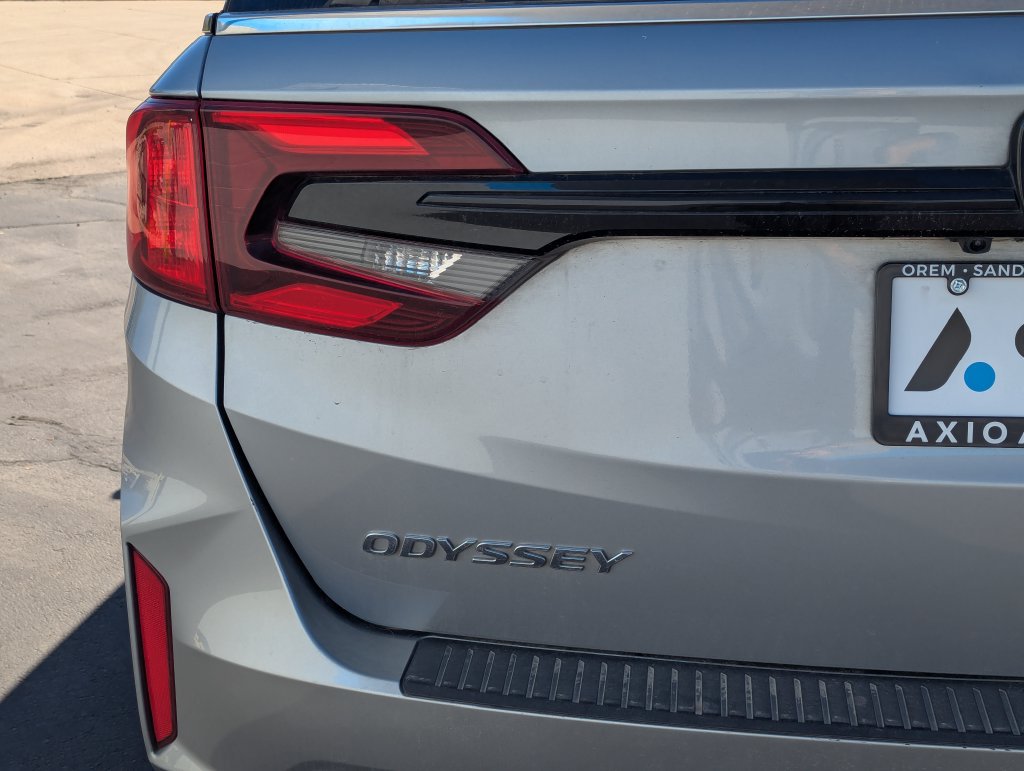 Used 2025 Honda Odyssey EX-L image 4