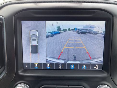 Used 2019 GMC Sierra 1500 AT4 w/ AT4 Premium Package AWD/4WD image 8