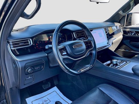 Used 2022 Jeep Grand Wagoneer Series II image 9