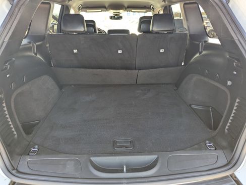 Used 2018 Jeep Grand Cherokee Altitude image 9