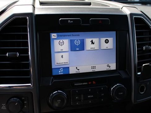 Used 2016 Ford F150 XLT w/ Equipment Group 302A Luxury AWD/4WD image 25