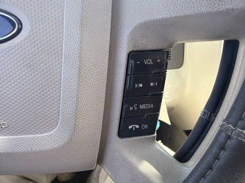 Used 2012 Ford Escape XLS FWD image 30