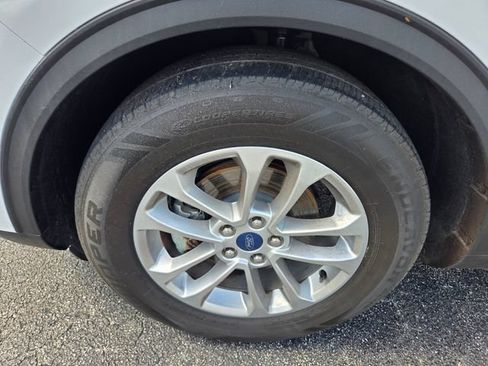 Used 2022 Ford Escape SE FWD image 19