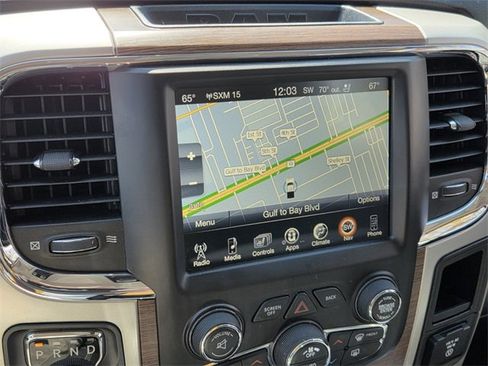 Used 2017 RAM 1500 Laramie image 26