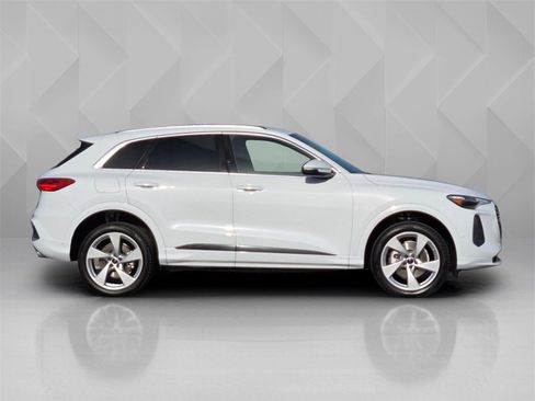 New 2025 Audi Q5 2.0T Premium Plus image 7