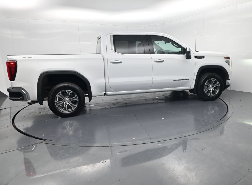 Used 2024 GMC Sierra 1500 SLT AWD/4WD image 8