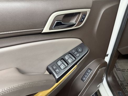 Used 2017 GMC Yukon XL Denali w/ Open Road Package image 25