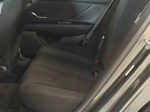 Certified 2024 Hyundai Elantra SEL w/ Convenience Package FWD image 24