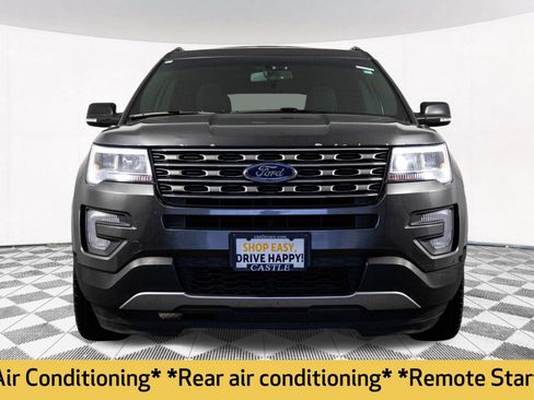 Used 2016 Ford Explorer XLT w/ Equipment Group 201A image 9