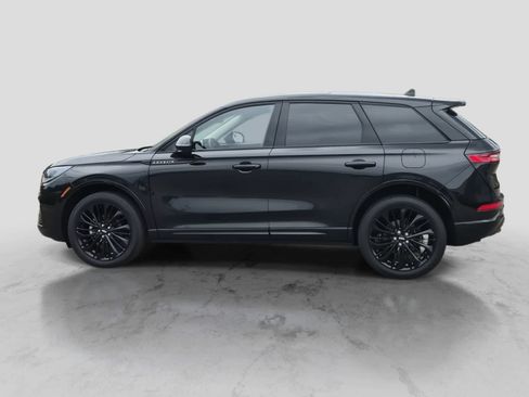 Used 2023 Lincoln Corsair AWD w/ Equipment Group 101A image 5