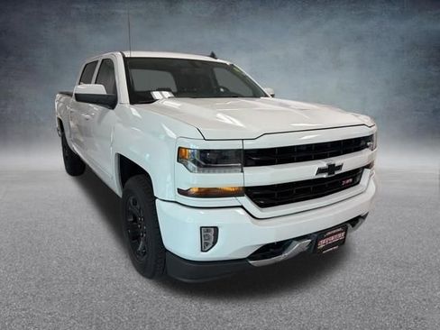 Used 2018 Chevrolet Silverado 1500 LT w/ All Star Edition AWD/4WD image 5