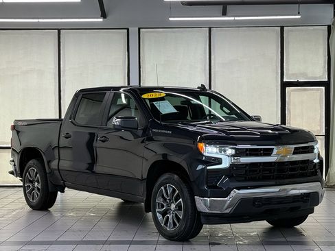 Certified 2024 Chevrolet Silverado 1500 LT AWD/4WD image 1