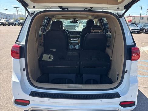 Used 2019 Kia Sedona SX FWD image 28