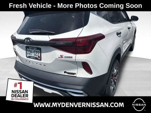 Used 2021 Kia Seltos S AWD/4WD image 1