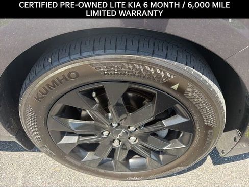 Used 2022 Kia Carnival SX Prestige FWD image 9