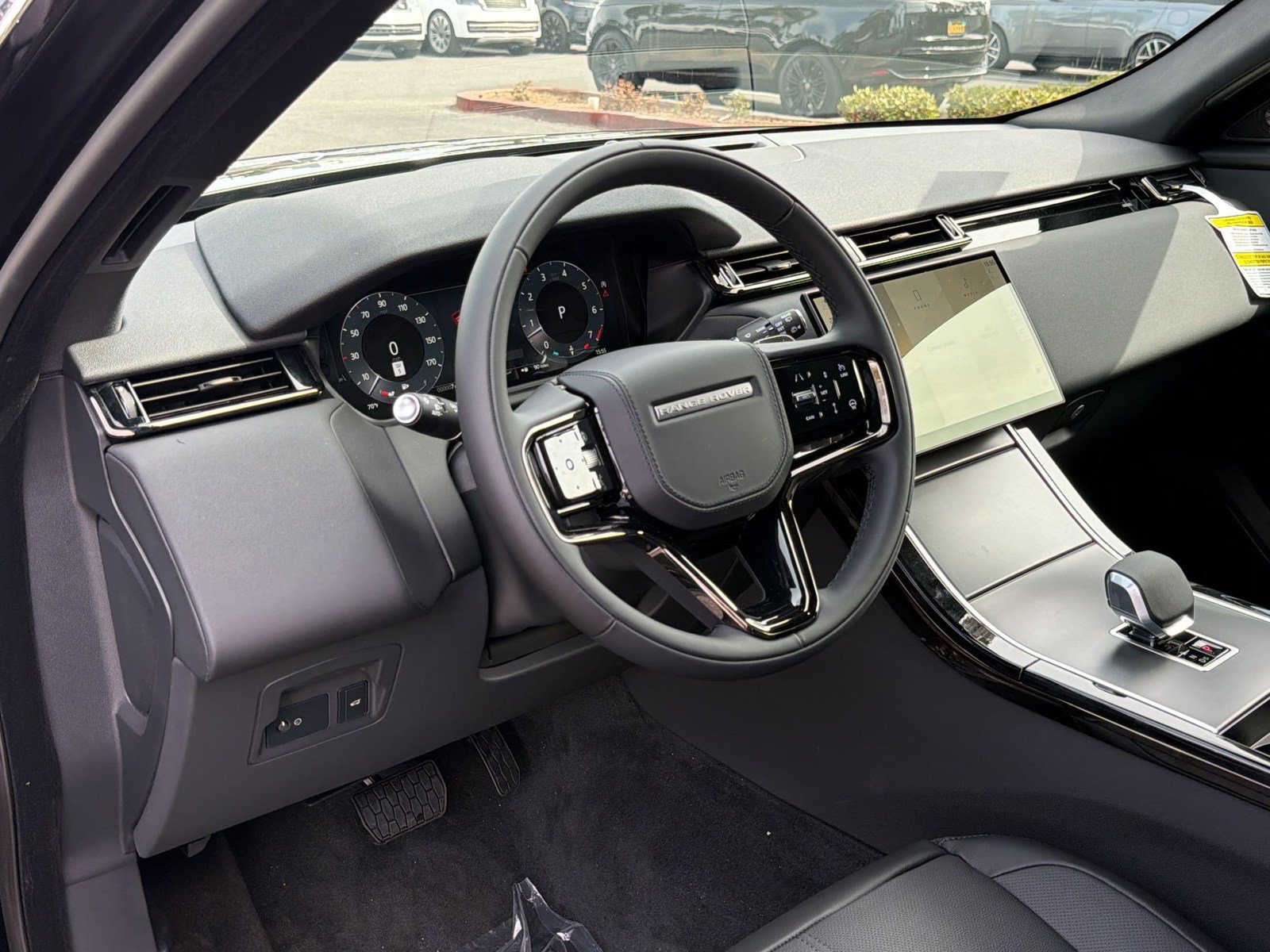 New 2026 Land Rover Range Rover Velar S AWD/4WD image 4