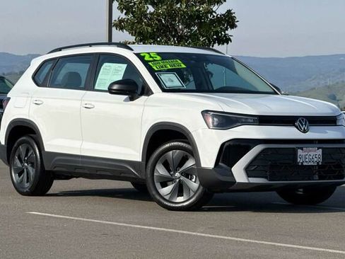 Used 2025 Volkswagen Taos S image 2