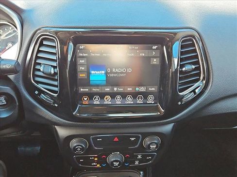 Used 2020 Jeep Compass Limited image 14