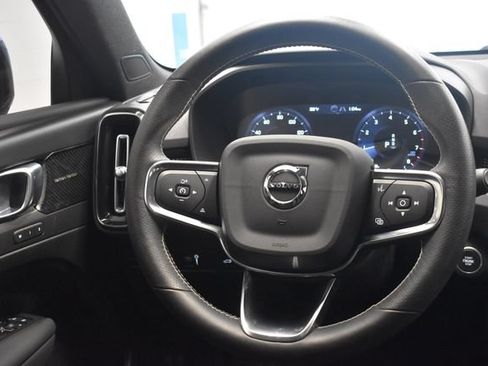 Used 2021 Volvo XC40 T5 R-Design w/ Advanced Package AWD/4WD image 24