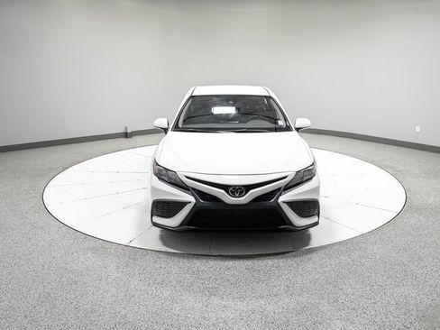 Used 2021 Toyota Camry SE AWD/4WD image 26