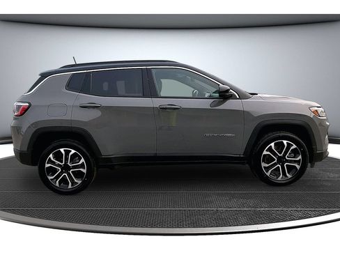 Certified 2023 Jeep Compass Limited AWD/4WD image 15