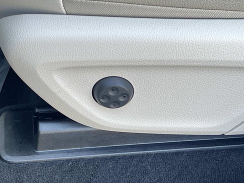 Certified 2025 Mercedes-Benz GLE 350 4MATIC image 18