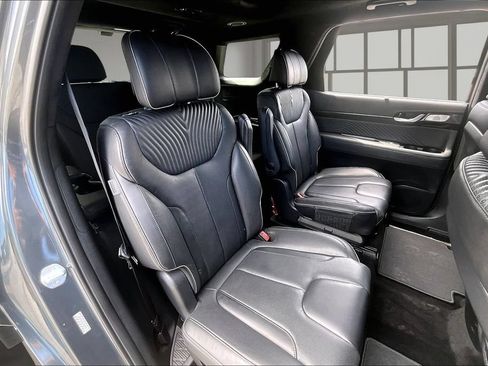 Used 2024 Hyundai Palisade Calligraphy FWD image 24