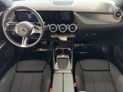 New 2025 Mercedes-Benz GLA 250 image 4