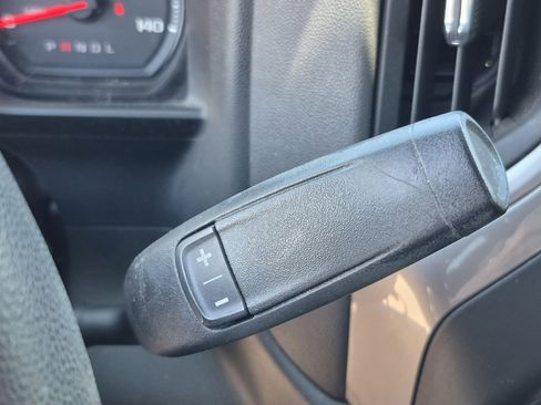 Used 2020 GMC Sierra 1500 4x4 Crew Cab w/ Sierra Value Package image 30