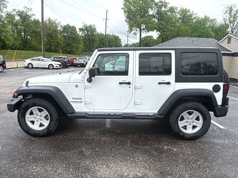 Used 2015 Jeep Wrangler Unlimited Sport w/ Quick Order Package 24S AWD/4WD image 2