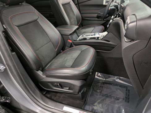 Used 2023 Ford Explorer ST-Line w/ Class IV Trailer Tow Package image 28