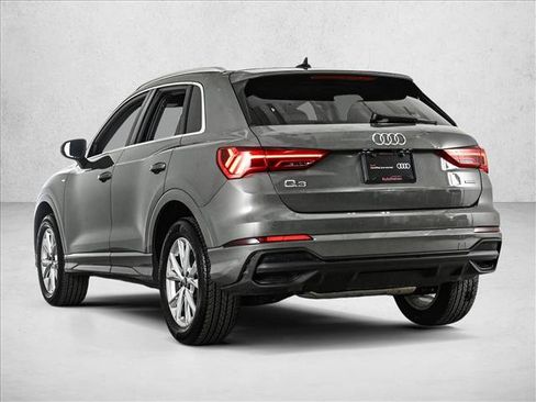 Certified 2025 Audi Q3 2.0T Premium w/ Convenience Package image 8