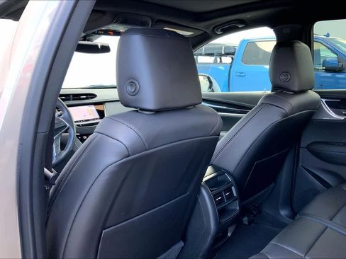 Used 2023 Cadillac XT5 Premium Luxury AWD/4WD image 13