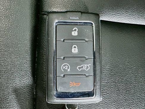 Used 2023 Jeep Grand Cherokee 4WD 4xe image 18