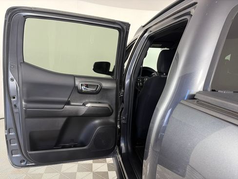 Used 2023 Toyota Tacoma TRD Sport w/ Advanced Technology Package AWD/4WD image 12