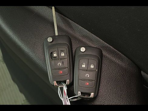 Used 2016 Chevrolet Trax LT w/ LT Sun and Sound Package AWD/4WD image 23