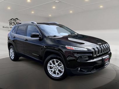 Used 2017 Jeep Cherokee Latitude w/ Cold Weather Group