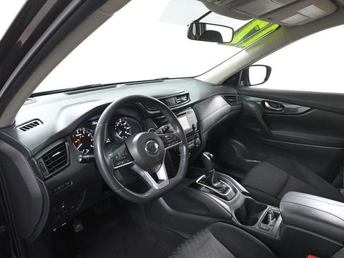 Used 2017 Nissan Rogue SV image 13