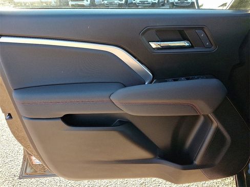 Certified 2024 Chevrolet Colorado Z71 w/ Z71 Convenience Package 2 image 14