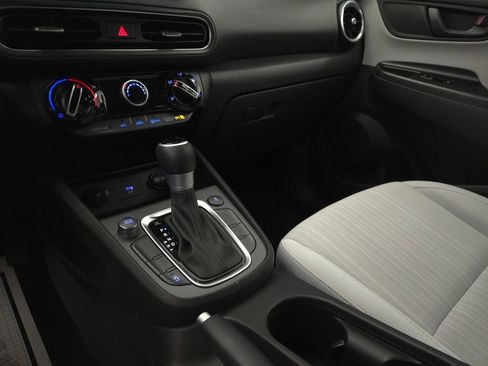 Used 2022 Hyundai Kona SEL image 25