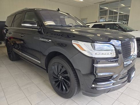 Used 2020 Lincoln Navigator Reserve w/ Equipment Group 208A Reserve AWD/4WD image 3