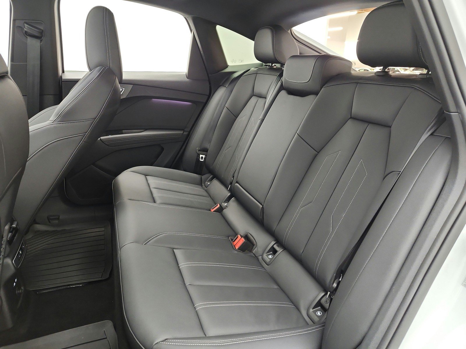 Used 2024 Audi Q4 e-tron Premium Plus w/ Premium Plus AWD/4WD image 16