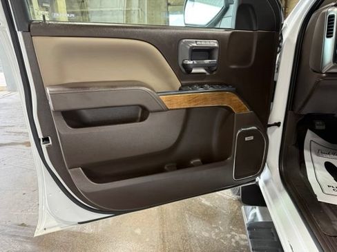 Used 2018 Chevrolet Silverado 1500 LTZ w/ Sport Package AWD/4WD image 14