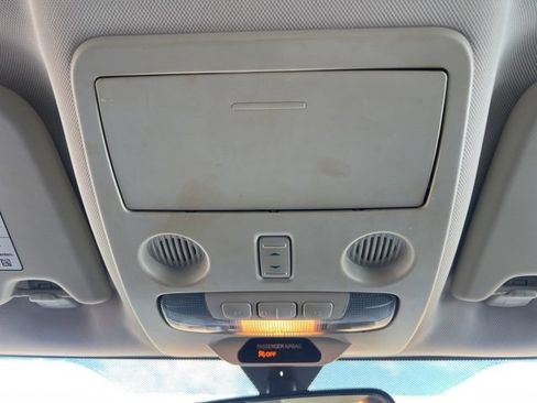 Used 2022 Ford EcoSport SE w/ SE Convenience Package image 27