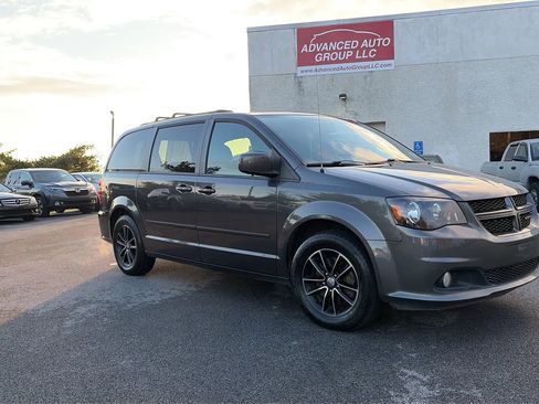 Used 2017 Dodge Grand Caravan GT image 14
