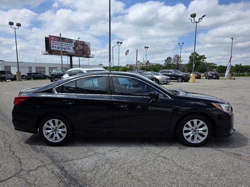 Used 2016 Subaru Legacy 2.5i Premium AWD/4WD image 4