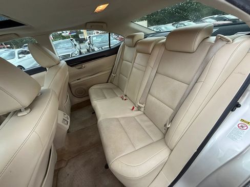 Used 2014 Lexus ES 350 w/ Premium Package FWD image 13