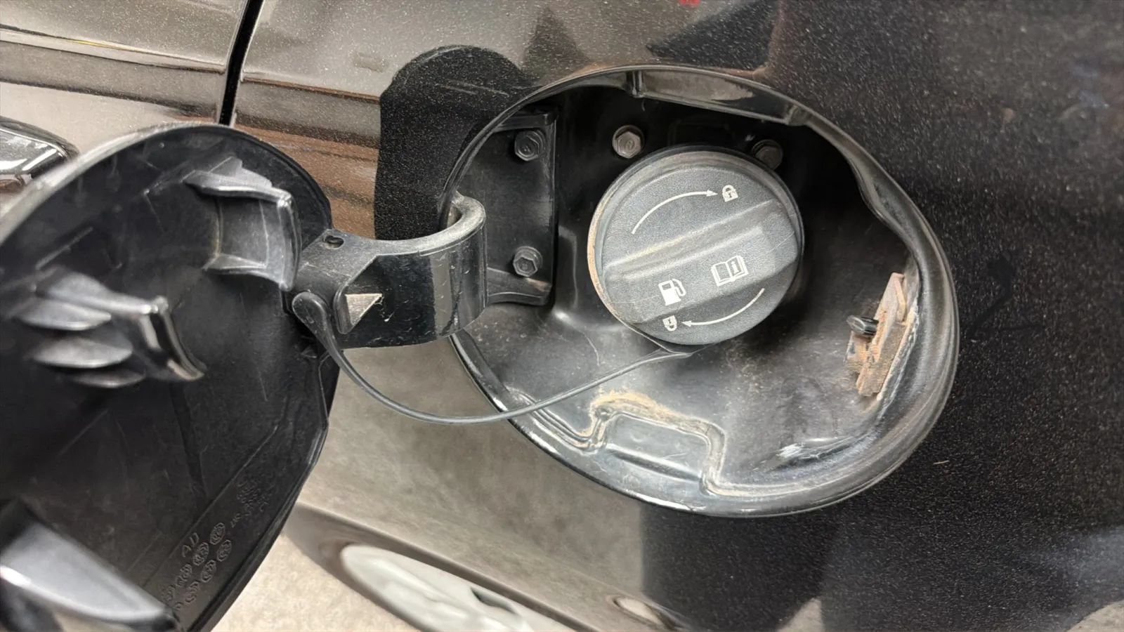Used 2019 Hyundai Elantra SE w/ Cargo Package FWD image 27